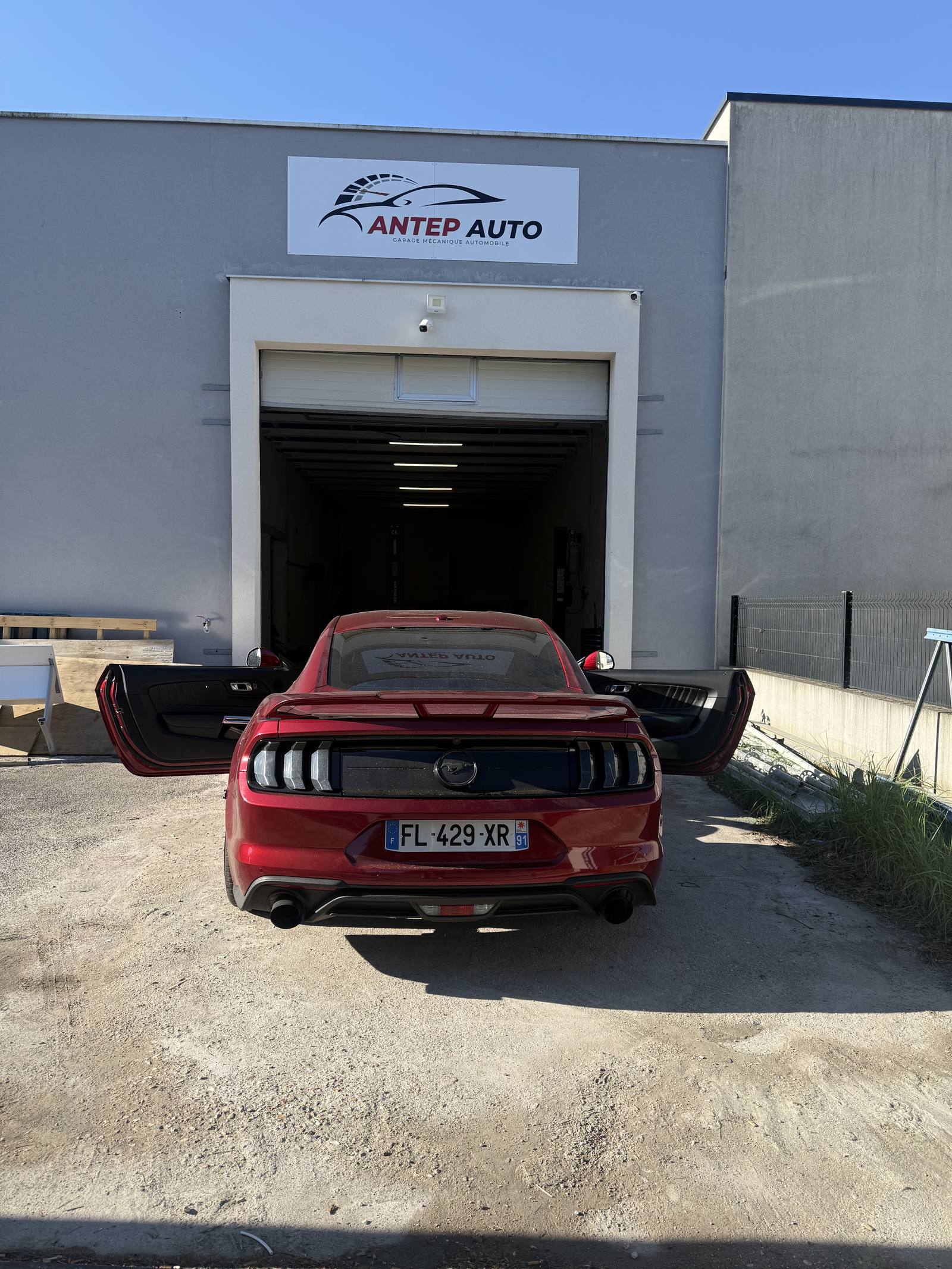 Véhicule pris en charge par le garage Antep Auto à Sainte-Geneviève-des-Bois